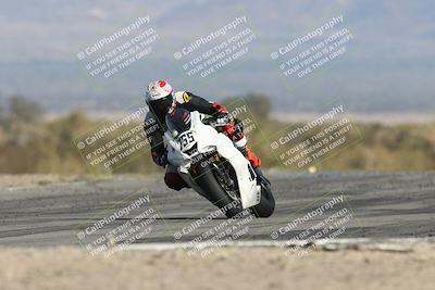 media/Dec-07-2025-CVMA (Sun) [[3e7d2de5dc]]/Race 8-Middleweight Shootout/